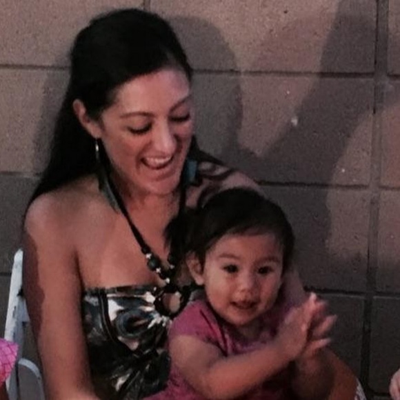 Meet your Posher, Cynthia - Picture 1 of 1